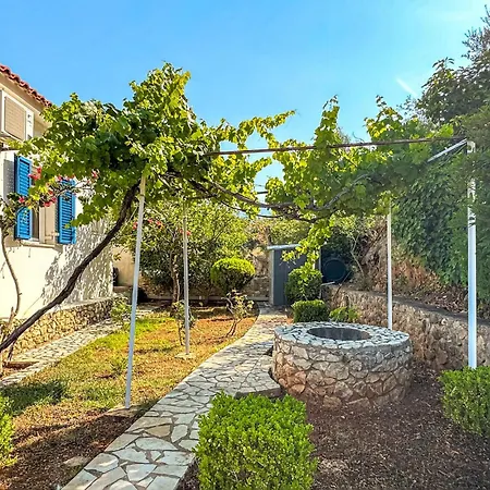 2 Bedroom In Kitries Kalamata * Kitriaí