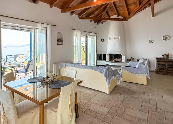 Cozy In Kitries Kalamata Kitriaí